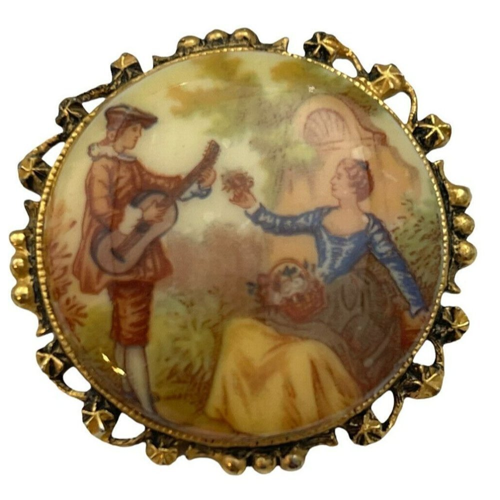 Vintage Victorian Style Pin Brooch Gold Metal Round Eatate Jewelry